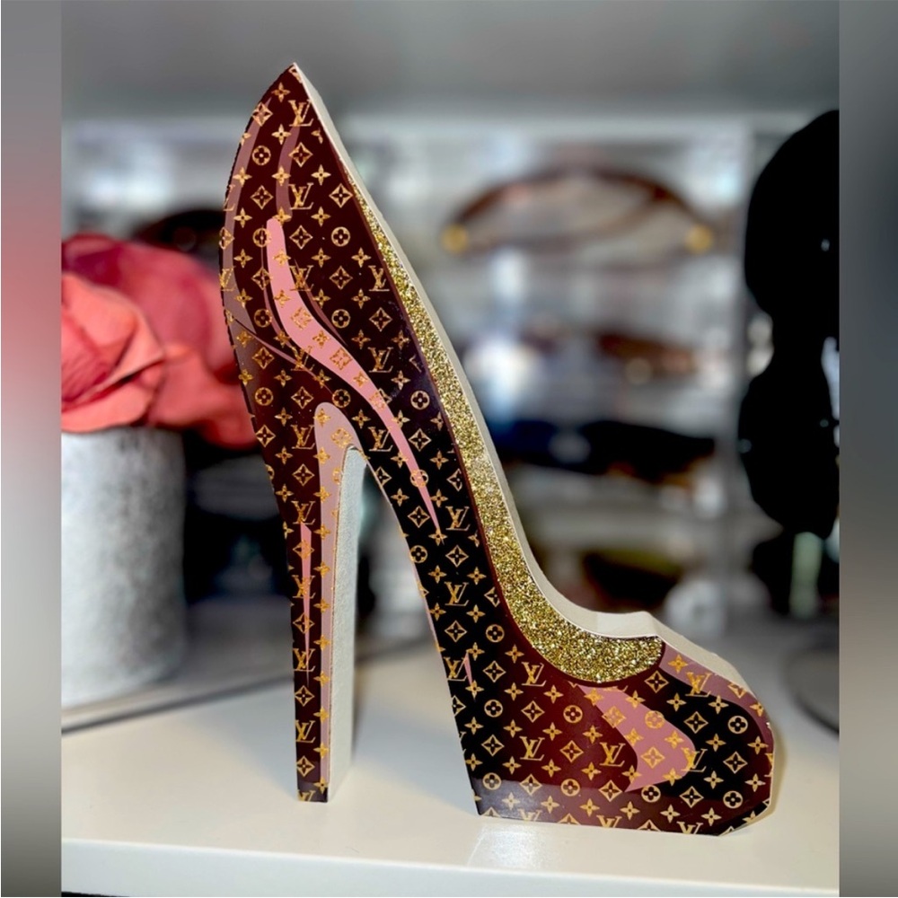 Dream Closet 💕STILETTO WOOD DECOR LV HEEL👠Decor Standee | Girly Glam Closet Art